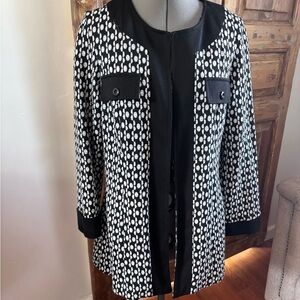 Coat, black and white, vintage look.